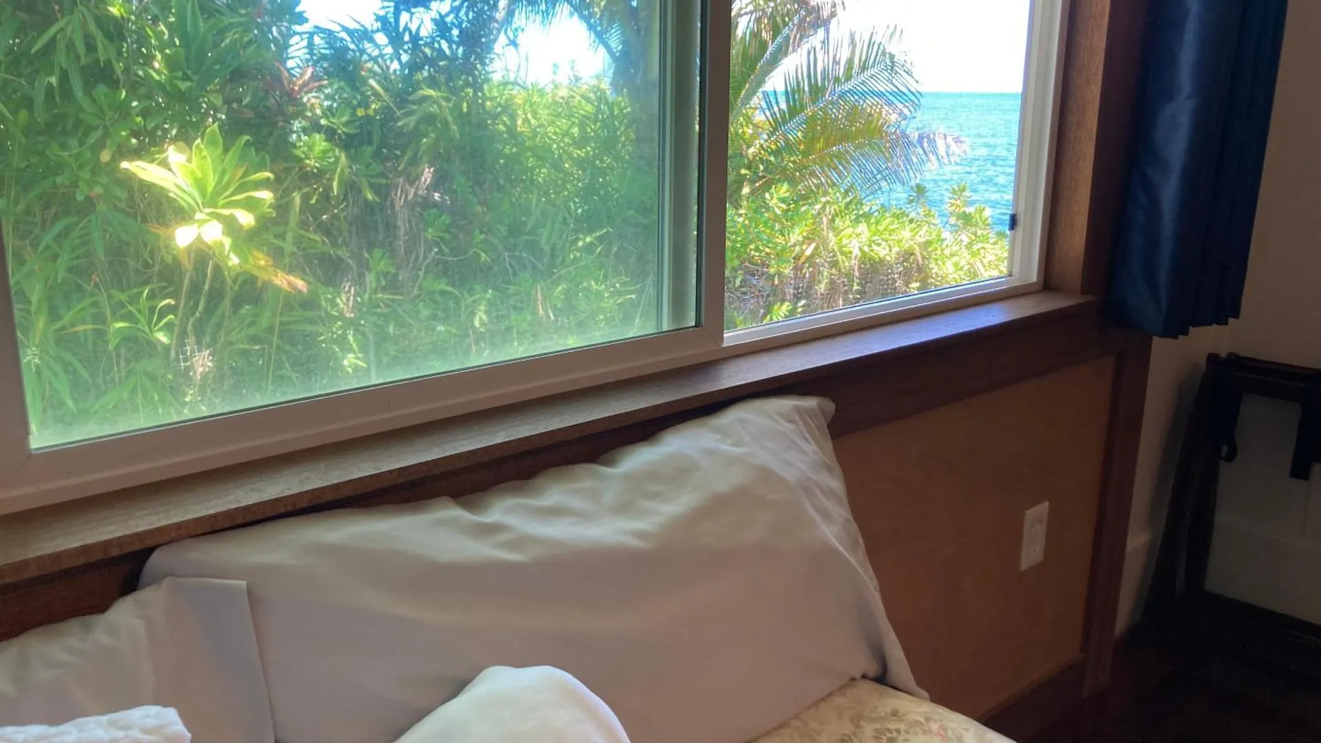 Hilo Bay Oceanfront Bed And Breakfast ארצות הברית