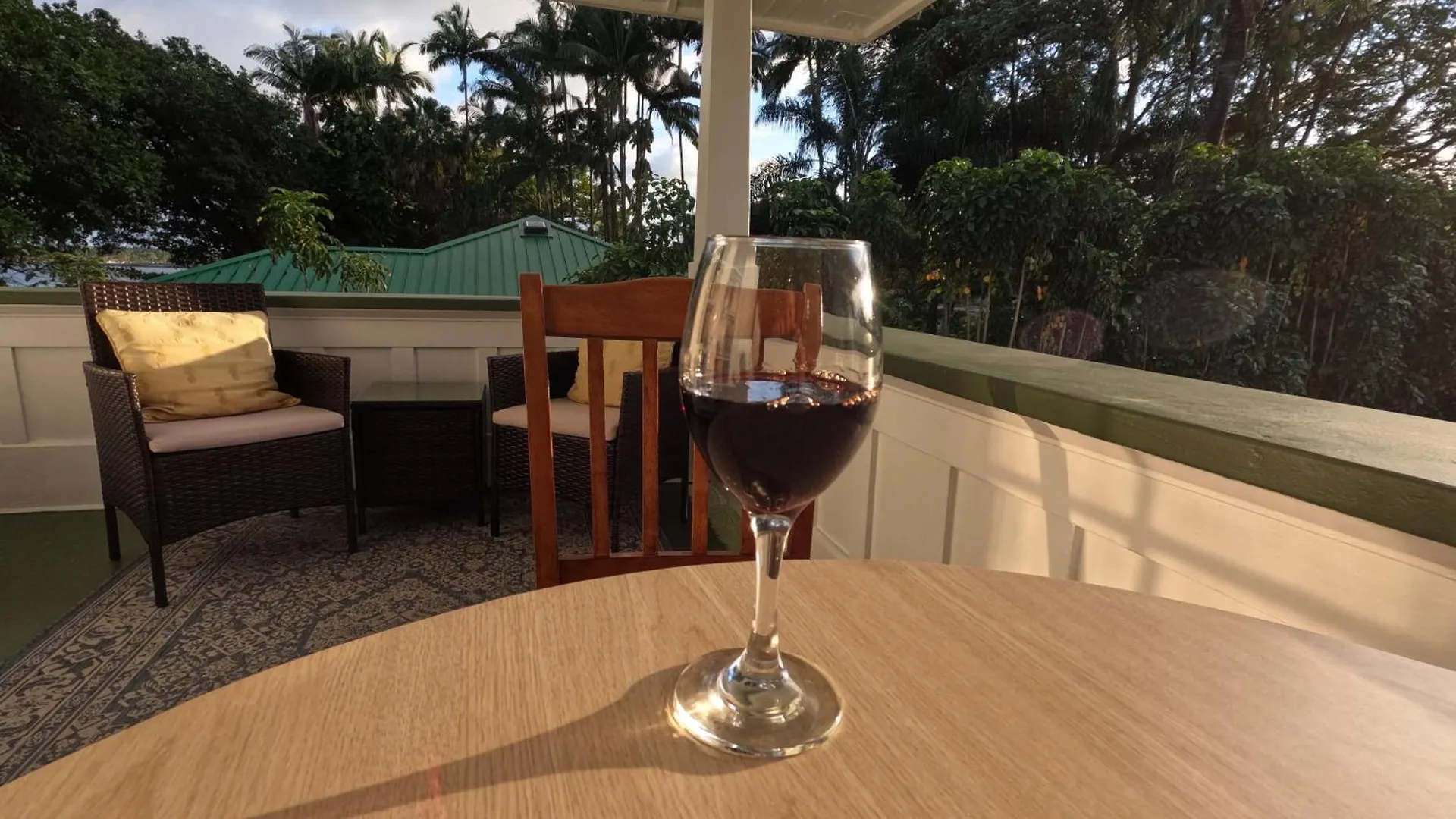 Hilo Bay Oceanfront Bed And Breakfast ארצות הברית