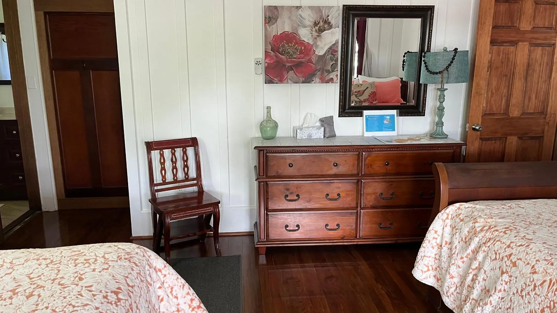 Hilo Bay Oceanfront Bed And Breakfast 3*,