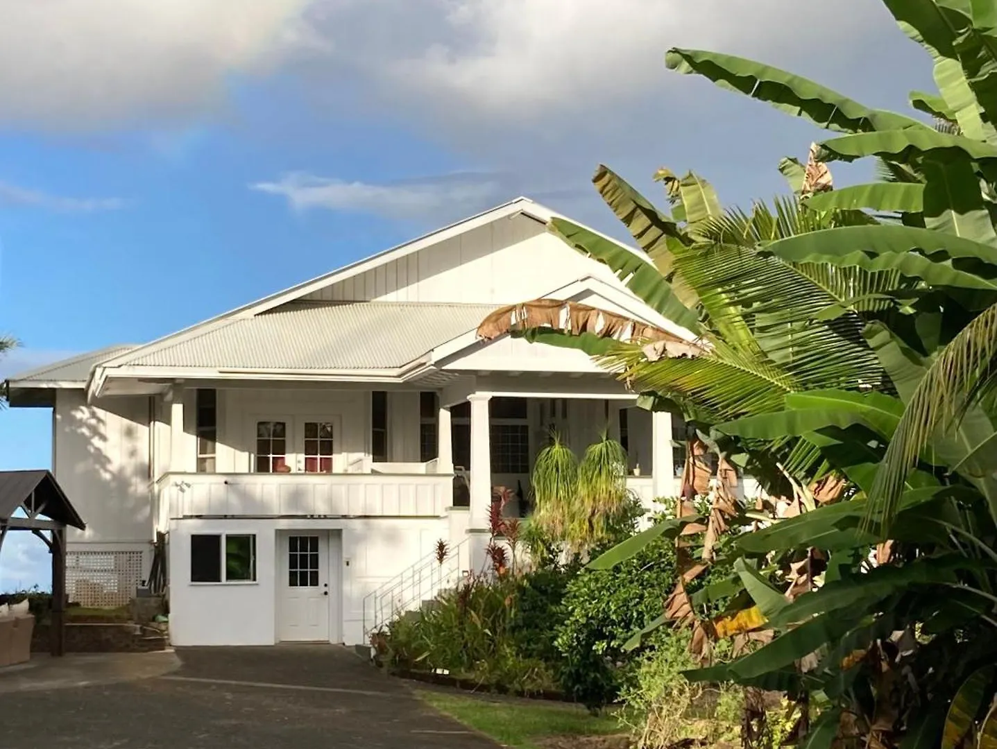 Hilo Bay Oceanfront Bed And Breakfast 3*,